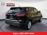 Used 2021 Nissan Rogue Sport S image 3