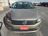 Used 2015 Volkswagen Passat 1.8T SE image 3