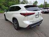 Used 2021 Toyota Highlander XLE image 5