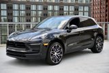 Certified 2025 Porsche Macan image 2