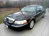 Used 2003 Lincoln Town Car Signature image 3