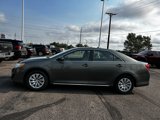 Used 2014 Toyota Camry LE image 2