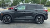 Certified 2022 Chevrolet TrailBlazer LT w/ Sun and Liftgate Package image 5