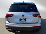Used 2022 Volkswagen Tiguan SE image 6