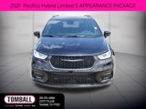 Used 2021 Chrysler Pacifica Limited w/ Uconnect Theater Family Group image 2