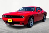 Used 2016 Dodge Challenger SXT image 2