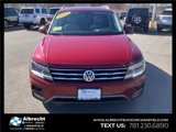 Used 2018 Volkswagen Tiguan SEL image 2