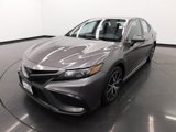 Used 2022 Toyota Camry SE image 4