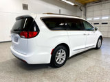 Used 2020 Chrysler Pacifica Touring-L image 4