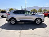 Used 2021 Ford Edge SEL image 2