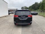 Used 2019 Chrysler Pacifica Touring-L image 3