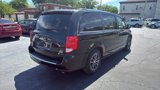 Used 2017 Dodge Grand Caravan SXT image 5