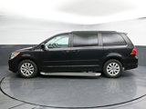 Used 2014 Volkswagen Routan SE image 5