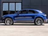 Certified 2023 Porsche Macan image 2