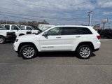 Used 2017 Jeep Grand Cherokee Limited w/ Luxury Group II image 4