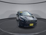 Used 2018 Jeep Cherokee Limited image 3