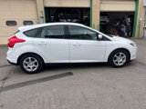 Used 2014 Ford Focus SE w/ SE Winter Package image 3