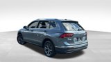 Used 2022 Volkswagen Tiguan SE w/ Panoramic Sunroof Package image 5