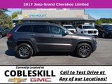 Used 2017 Jeep Grand Cherokee Limited image 2