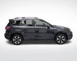 Used 2018 Subaru Forester 2.5i Premium w/ All-Weather Package image 4