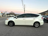 Used 2015 Toyota Prius V Three image 4
