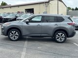 Used 2021 Nissan Rogue SV image 4