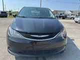 Used 2018 Chrysler Pacifica LX image 2