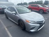 Used 2020 Toyota Camry XSE image 3