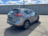 Used 2017 Nissan Rogue SL image 4