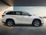 Used 2019 Toyota Highlander AWD V6 image 3