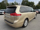 Used 2013 Toyota Sienna image 3