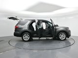 Certified 2017 Ford Explorer XLT image 5