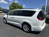 Used 2020 Chrysler Pacifica Limited image 3