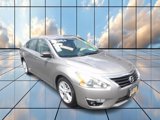 Used 2014 Nissan Altima 2.5 SV w/ Technology Package image 2