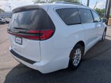 Used 2021 Chrysler Pacifica Touring-L image 5