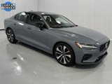 Certified 2022 Volvo S60 B5 Momentum w/ Premium Package image 4