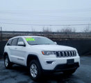 Used 2017 Jeep Grand Cherokee Laredo w/ Quick Order Package 23E image 3