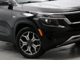 Used 2022 Kia Seltos EX image 3