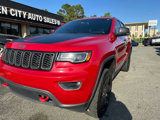 Used 2018 Jeep Grand Cherokee Trailhawk w/ Trailhawk Luxury Group image 5