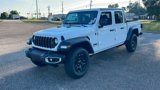 New 2025 Jeep Gladiator Sport image 3