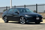 Used 2023 Hyundai Elantra SEL w/ Convenience Package image 2