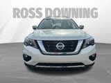 Used 2018 Nissan Pathfinder Platinum image 2