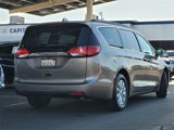 Certified 2017 Chrysler Pacifica Touring-L image 3