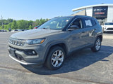 Used 2022 Jeep Compass Limited image 3
