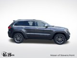 Used 2018 Jeep Grand Cherokee Limited w/ Luxury Group II image 2