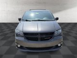 Used 2017 Dodge Grand Caravan SXT w/ Blacktop Package image 2