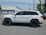 Used 2016 Jeep Grand Cherokee Laredo image 3