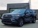 Certified 2022 Ford Explorer XLT w/ Equipment Group 202A image 4