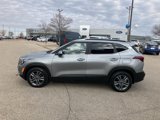 Used 2023 Kia Seltos S w/ Navigation Package image 5
