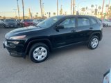 Used 2017 Jeep Cherokee Sport image 6